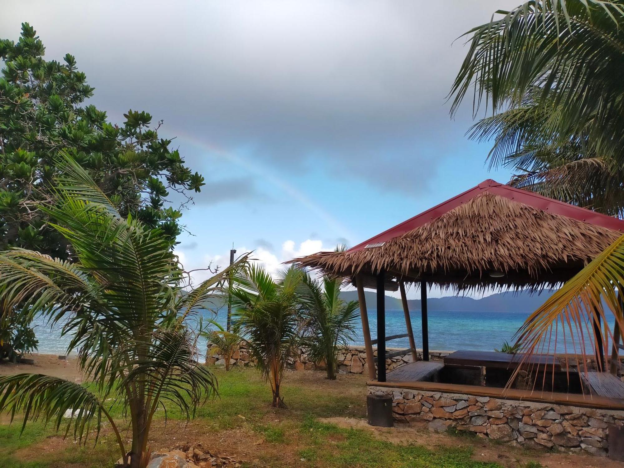 Sea U Inn Romblon Buitenkant foto